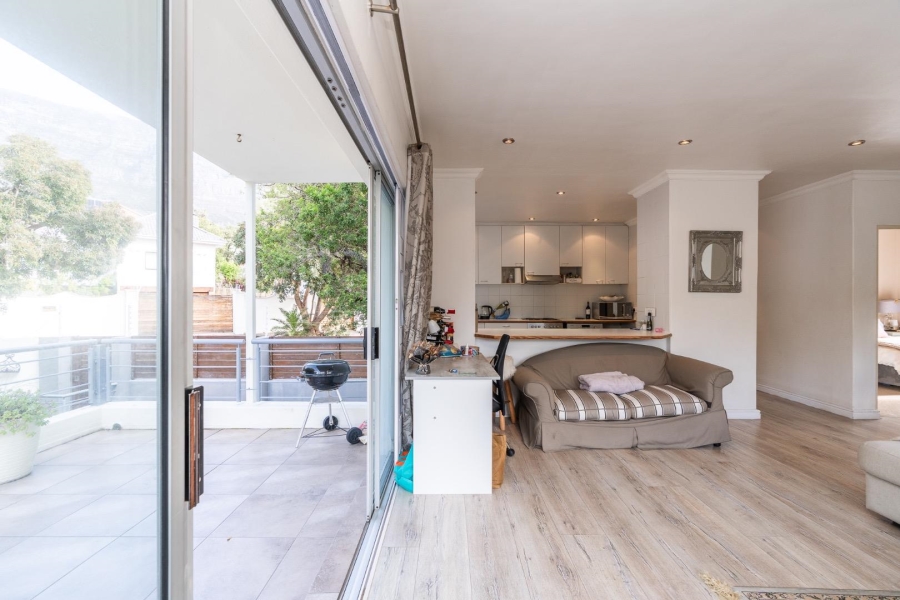 6 Bedroom Property for Sale in Vredehoek Western Cape